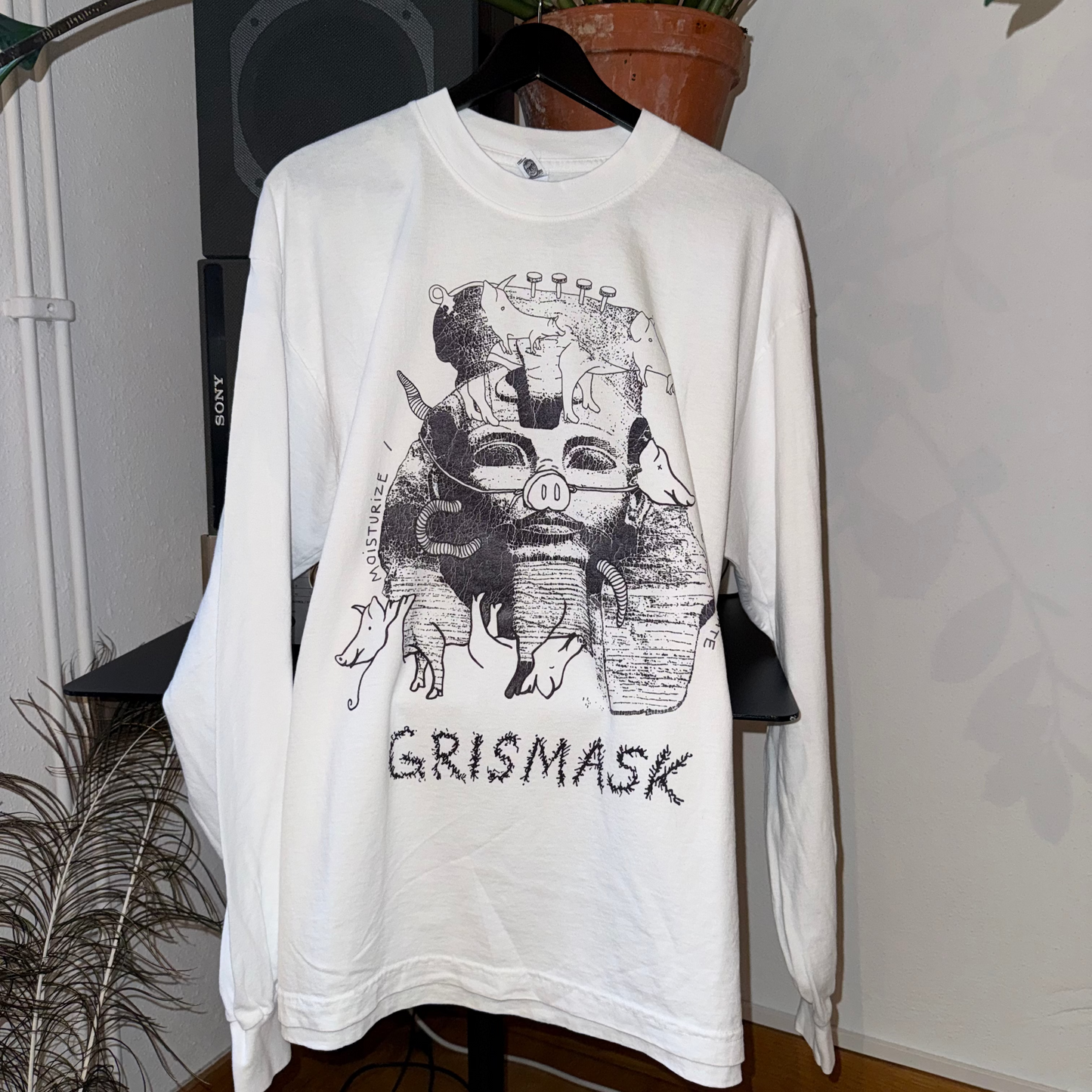 Pig Mask T-shirt Logo