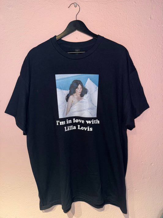 I'm in love with Lilla Lovis T-shirt